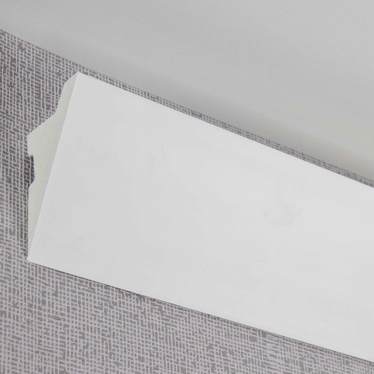 PROVISTON Licht Stuckleiste Kunststoff Weiß | 38 X 70 X 2000 Mm Moderne Lichtleiste Für Die Decke 7 PROVISTON Licht Stuckleiste Kunststoff Weiß | 38 X 70 X 2000 Mm Moderne Lichtleiste Für Die Decke – Bild 5